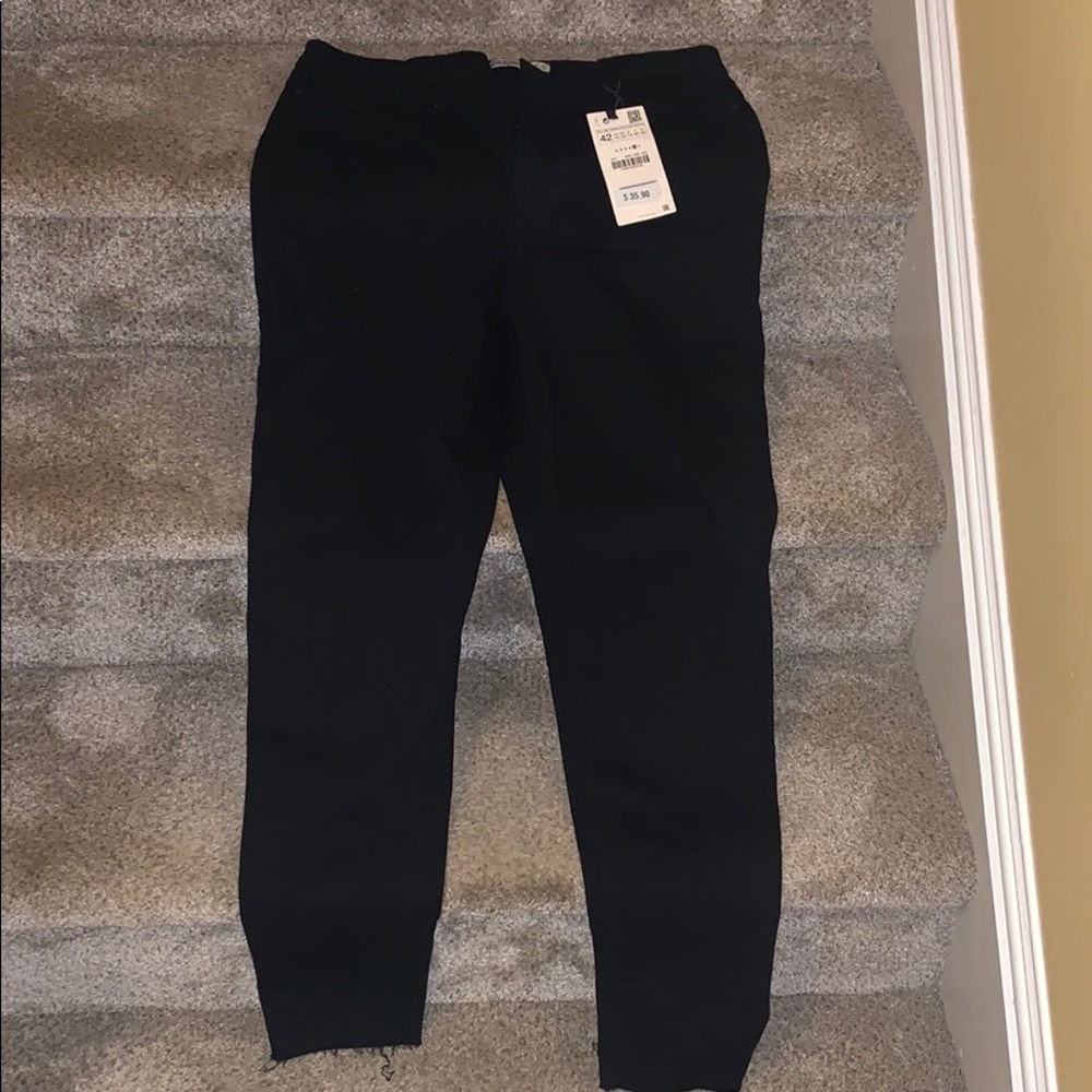 Black Zara jegging
